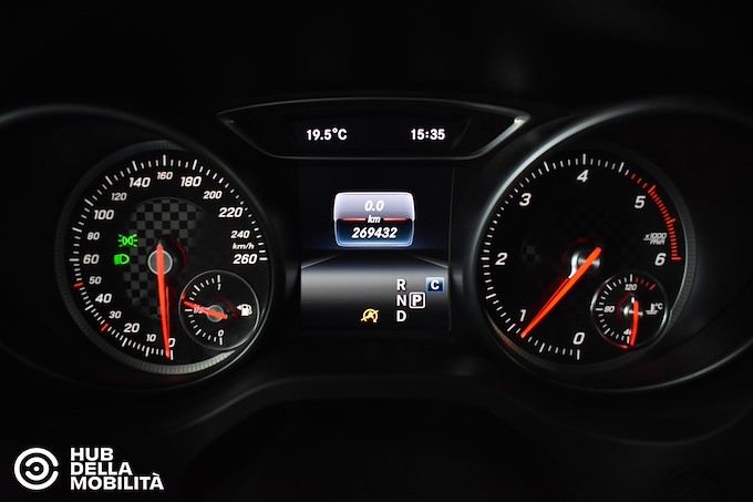 MERCEDES-BENZ A 180 d Automatic Sport